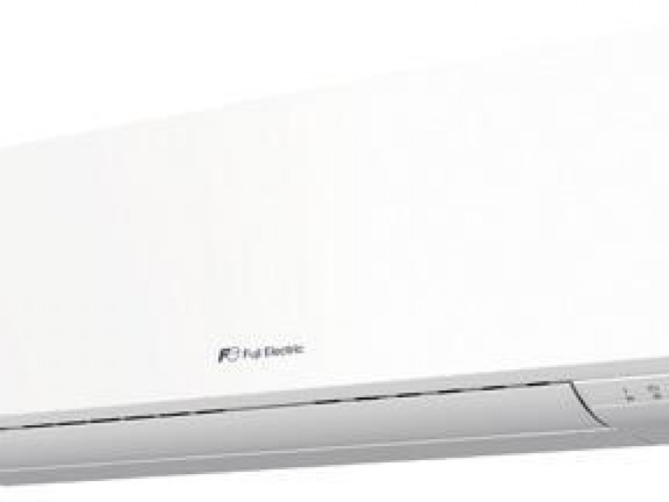 Fuji Electric Професионална серия Стенен тип инвертор,  RSG18KMTB капацитет 18 000 Btu, R32, 5.2 kW