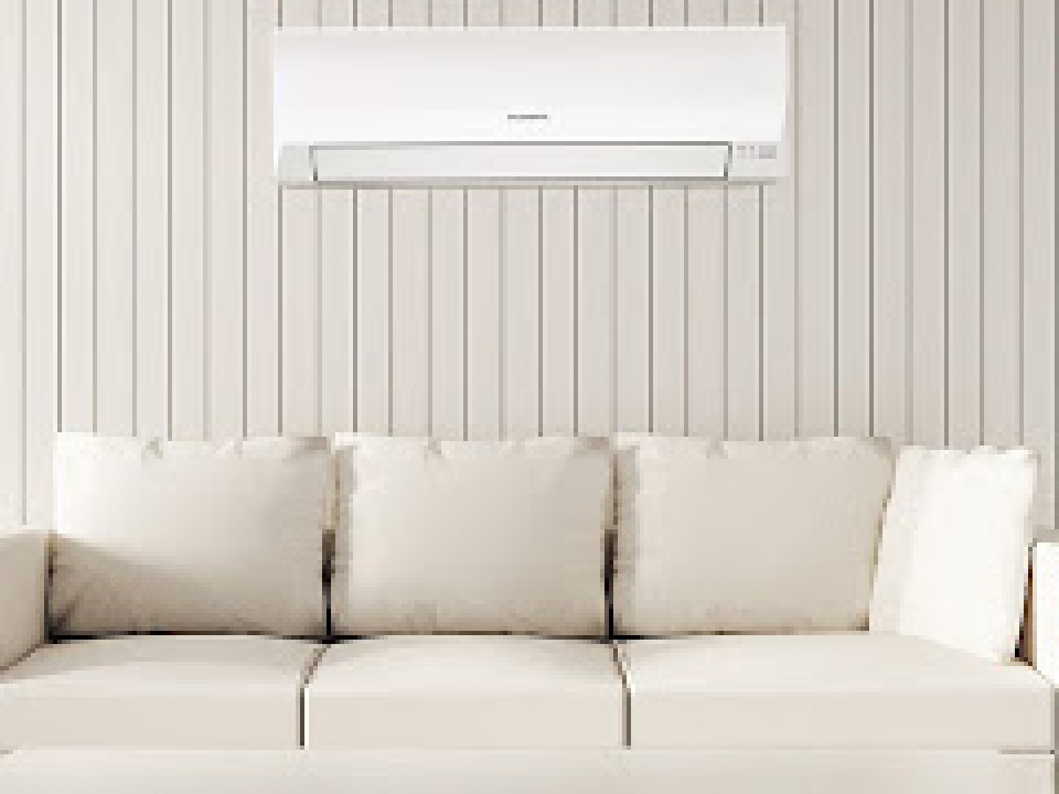 Fuji Electric Професионална серия Стенен тип инвертор,  RSG18KMTB капацитет 18 000 Btu, R32, 5.2 kW