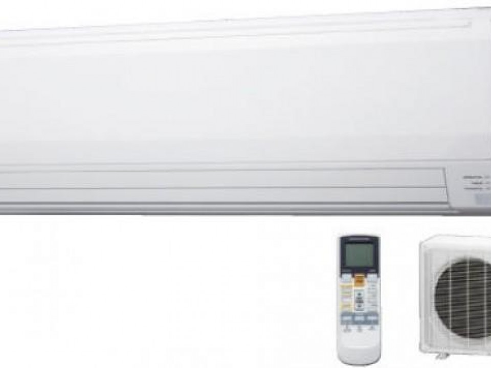 Fuji Electric Професионална серия Стенен тип инвертор,  RSG30LFCA капацитет  30 000 Btu, R410A, 8.5 kW