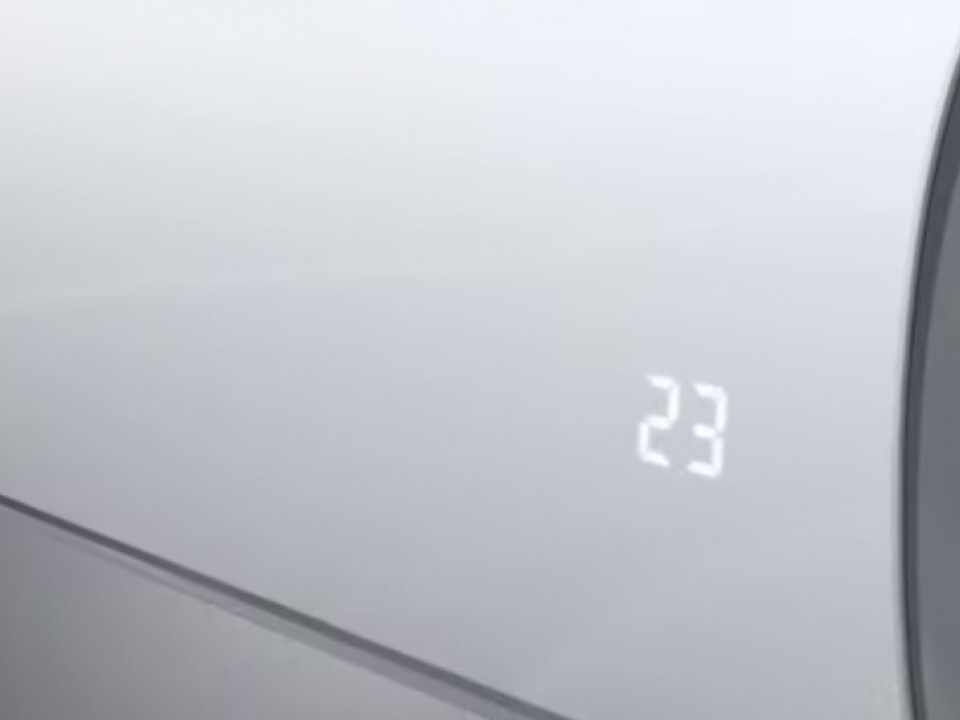 Midea Blanc Стенен  тип инвертор MA-18NXD0-I / MA-18N8D0-O, капацитет 18 000 Btu, R32 , 5.2 kW